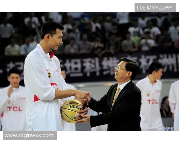中国篮球队员阿联的辉煌历程与对中国篮球的深远影响 中国篮球队员阿联的辉煌历程与对中国篮球的深远影响